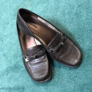 Predictions - Brown Loafers